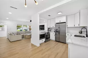 9836 52nd Terrace N, Saint Petersburg, FL 33708 - Photo 17
