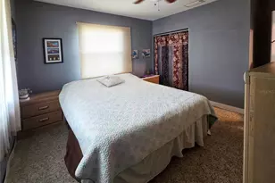 436 57th St N, Saint Petersburg, FL 33710 - Photo 17