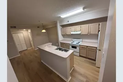 5608 Pinnacle Heights Circle #307, Tampa, FL 33624 - Photo 3