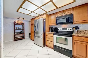 18400 Gulf Blvd, Indian Shores, FL 33785 - Photo 5