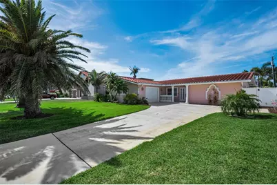 111 17th Street, Belleair Beach, FL 33786 - Photo 9