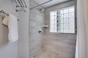 7991 24th Ave N Ave N, Saint Petersburg, FL 33710 - Photo 21