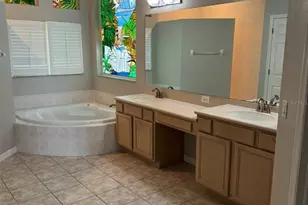 5501 Reflections Blvd, Lutz, FL 33558 - Photo 11