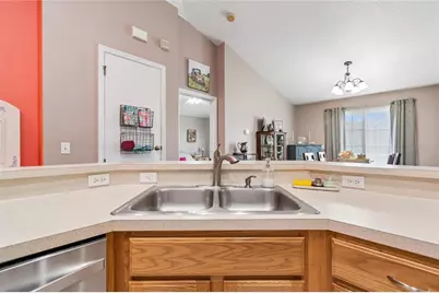 604 51st Avenue N, Saint Petersburg, FL 33703 - Photo 15