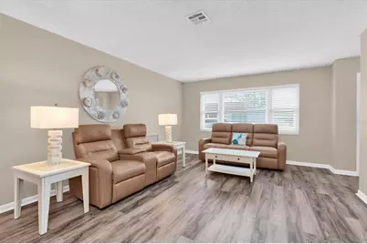 8260 Burgundy Drive N, Pinellas Park, FL 33781 - Photo 5
