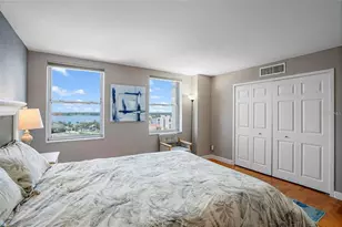 10355 Paradise Blvd, Saint Petersburg, FL 33706 - Photo 19