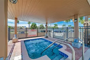 10355 Paradise Blvd, Saint Petersburg, FL 33706 - Photo 33