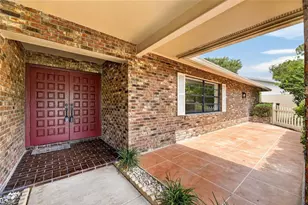 1903 Country Club Ct, Plant City, FL 33566 - Photo 11