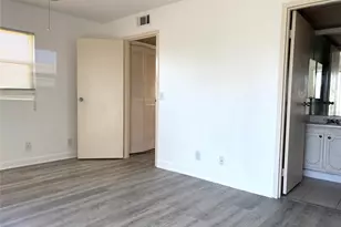 201 Bedford St, Sun City Center, FL 33573 - Photo 19