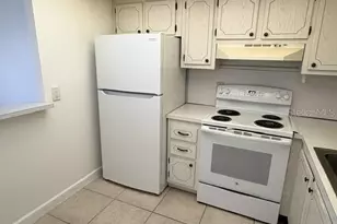 201 Bedford St, Sun City Center, FL 33573 - Photo 11