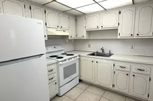 201 Bedford St, Sun City Center, FL 33573 - Photo 11