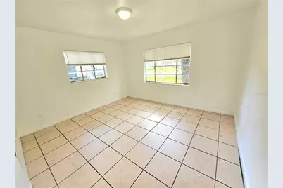 10532 51st Terrace N, Saint Petersburg, FL 33708 - Photo 9