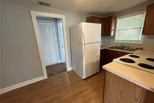 313 S Palm Ave, Frostproof, FL 33843 - Photo 5