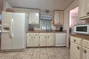 5334 Comanche St, Zephyrhills, FL 33542 - Photo 27