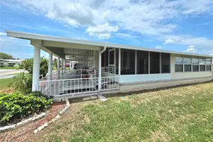 5334 Comanche St, Zephyrhills, FL 33542 - Photo 3