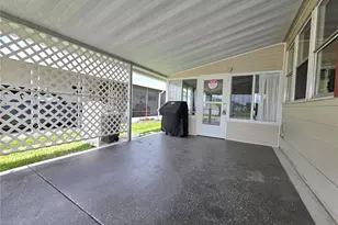 5334 Comanche St, Zephyrhills, FL 33542 - Photo 9