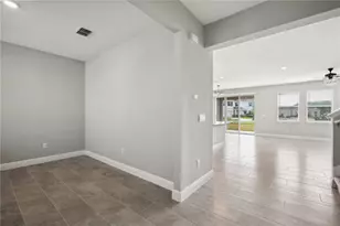 2560 Warren Acres Blvd, Wesley Chapel, FL 33543 - Photo 11