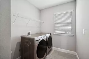2560 Warren Acres Blvd, Wesley Chapel, FL 33543 - Photo 29