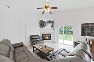 6512 N 24th St, Tampa, FL 33610 - Photo 3