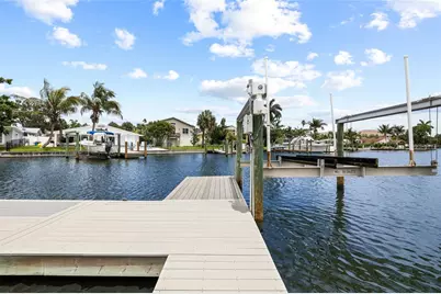 5541 Bayou Grande Boulevard NE, Saint Petersburg, FL 33703 - Photo 7
