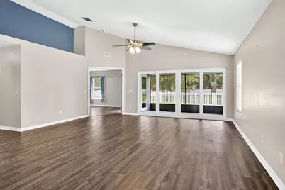 15826 Stags Leap Drive, Lutz, FL 33559 - Photo 9