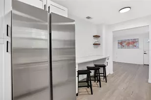 1717 18th St S, Saint Petersburg, FL 33712 - Photo 21