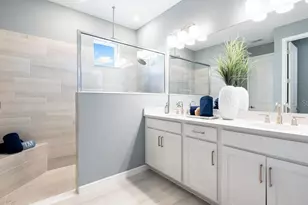 12817 Dockyard Trl, Palmetto, FL 34221 - Photo 15
