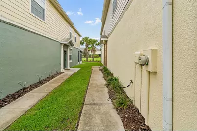 5017 White Sanderling Court, Tampa, FL 33619 - Photo 7