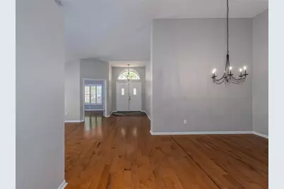10333 Abbotsford Drive, Tampa, FL 33626 - Photo 9