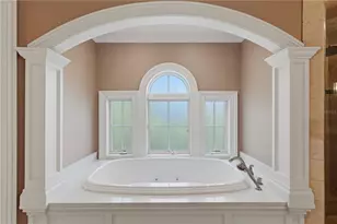 1124 Seville Ln NE, Saint Petersburg, FL 33704 - Photo 39