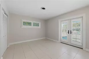 1124 Seville Ln NE, Saint Petersburg, FL 33704 - Photo 47