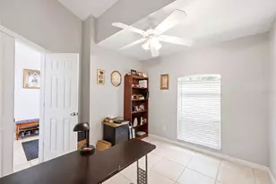 2112 Heritage Crest Dr, Valrico, FL 33594 - Photo 7