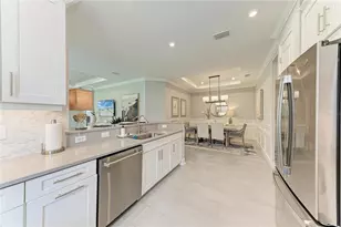 15712 Sacile LN, Bradenton, FL 34211 - Photo 9