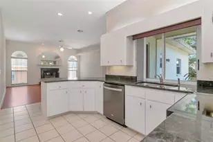 5715 Tanasi Ct, Lakeland, FL 33812 - Photo 5