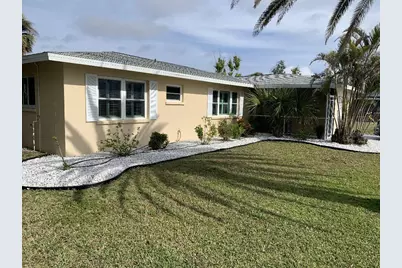34 Golfview Court, Rotonda West, FL 33947 - Photo 1