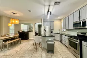 12014 Deacons Croft Ln, Tampa, FL 33626 - Photo 3