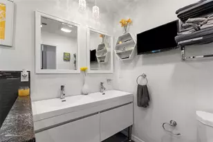 4832 5th St S, Saint Petersburg, FL 33705 - Photo 23
