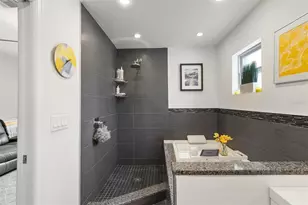 4832 5th St S, Saint Petersburg, FL 33705 - Photo 23