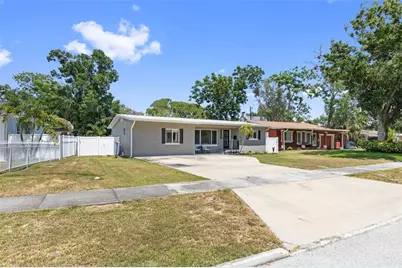 4832 5th Street S, Saint Petersburg, FL 33705 - Photo 3