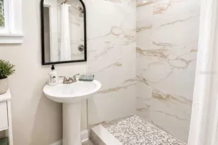 824 6th St N, Saint Petersburg, FL 33701 - Photo 13