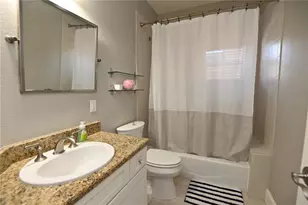 2201 Soho Bay Ct, Tampa, FL 33606 - Photo 11
