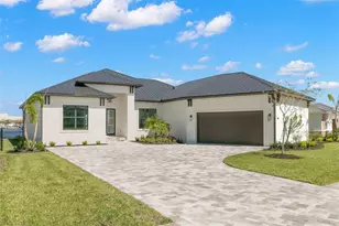 1810 4th St E, Palmetto, FL 34221 - Photo 1