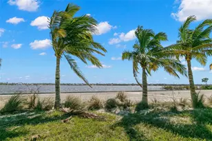 1810 4th St E, Palmetto, FL 34221 - Photo 47
