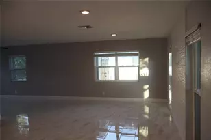 1019 Spindle Palm Way, Apollo Beach, FL 33572 - Photo 13