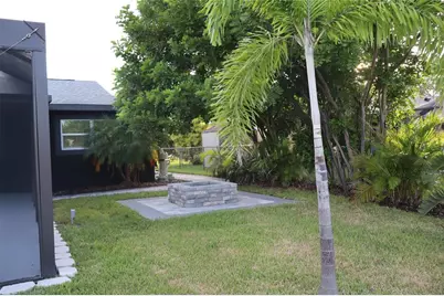 1019 Spindle Palm Way, Apollo Beach, FL 33572 - Photo 57