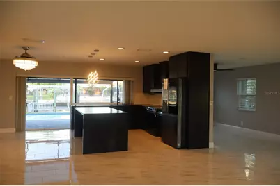 1019 Spindle Palm Way, Apollo Beach, FL 33572 - Photo 15