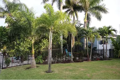 1019 Spindle Palm Way, Apollo Beach, FL 33572 - Photo 71
