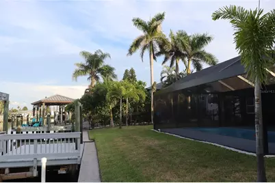 1019 Spindle Palm Way, Apollo Beach, FL 33572 - Photo 65