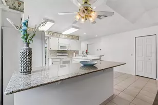 17939 Quail Ln, Lutz, FL 33548 - Photo 19