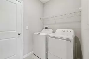 5452 Rainwood Meadows Dr, Apollo Beach, FL 33572 - Photo 11